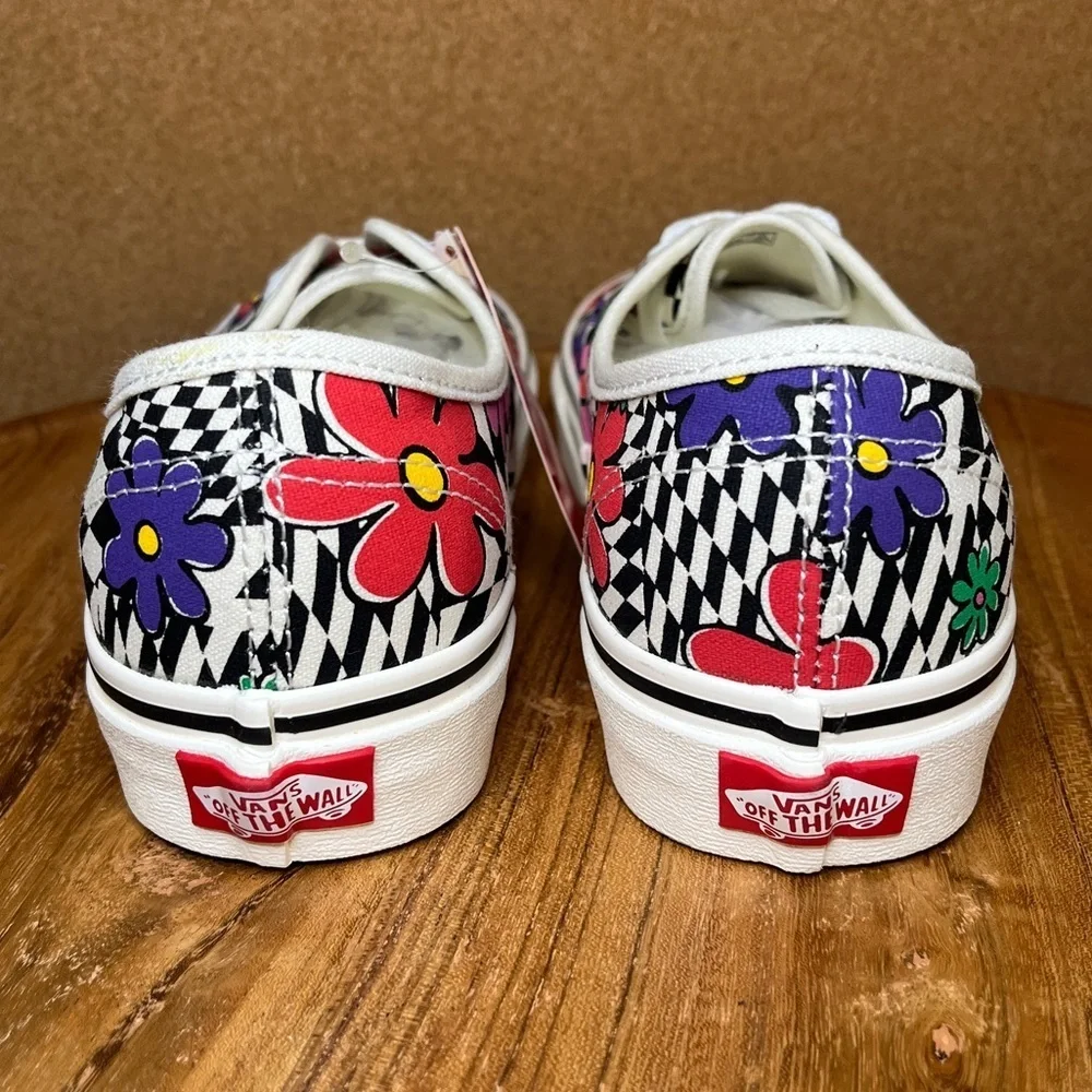 Vans classic
'floral checkerboard'
Brand new - Picture 5 of 7